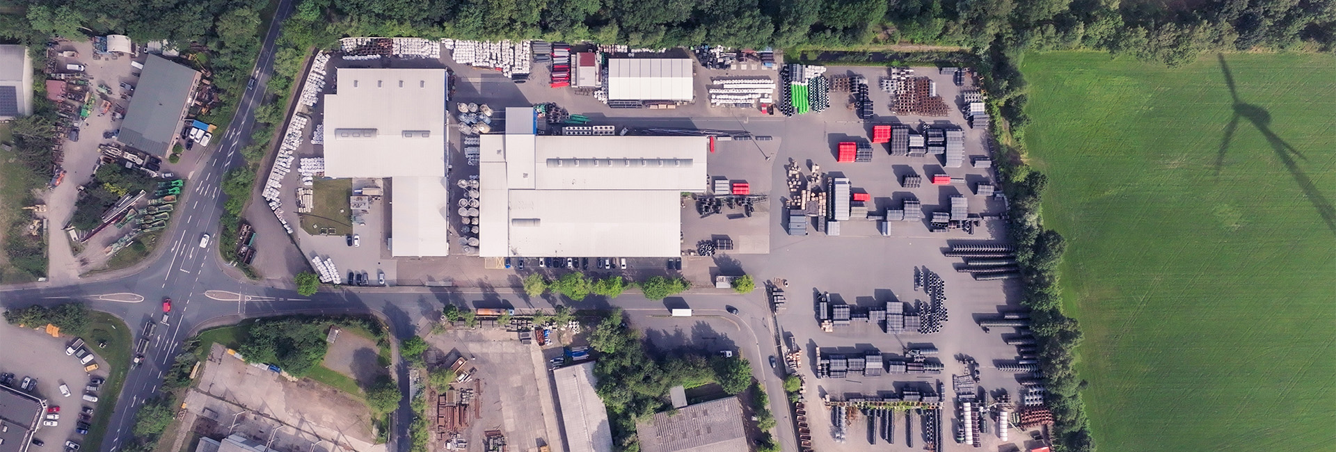 Vue aérienne du site de l'entreprise