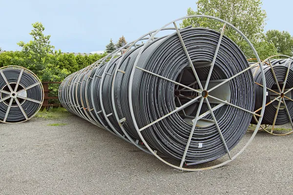 Tubes sur rouleaux métalliques
